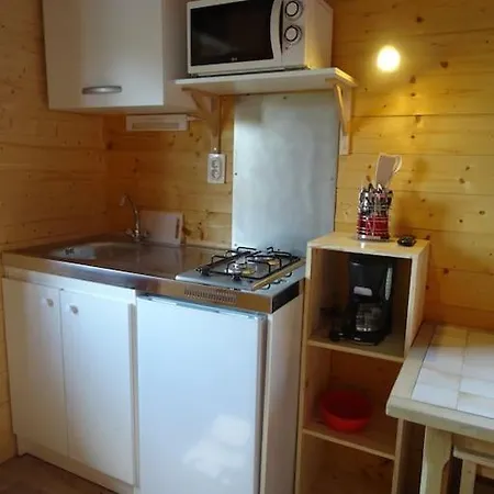 Lejlighed Belle Roulotte De Style Au Coeur Du Sancy La Tour-dʼAuvergne